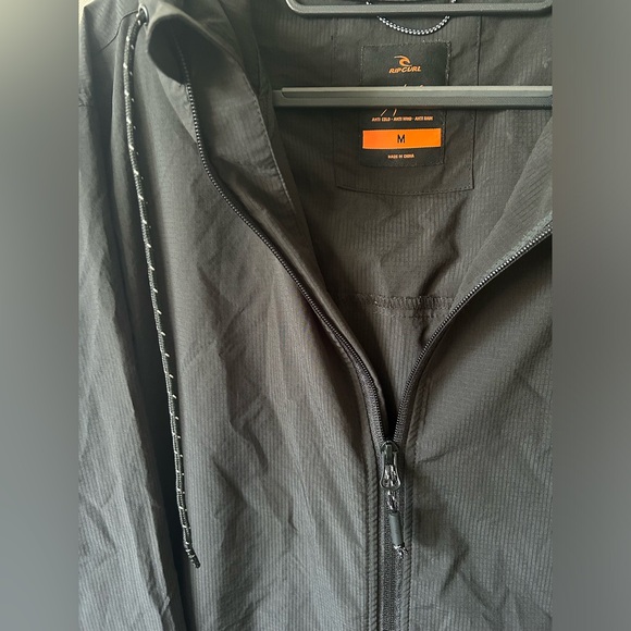 Rip Curl- Anti Series Wind/ Rain Jacket (Black)- Size Medium - Picture 2 of 8